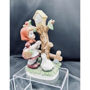Vintage Ceramic Figurine Girl In Red Bonnet Holding Basket By‎ Ducks & Birdhouse